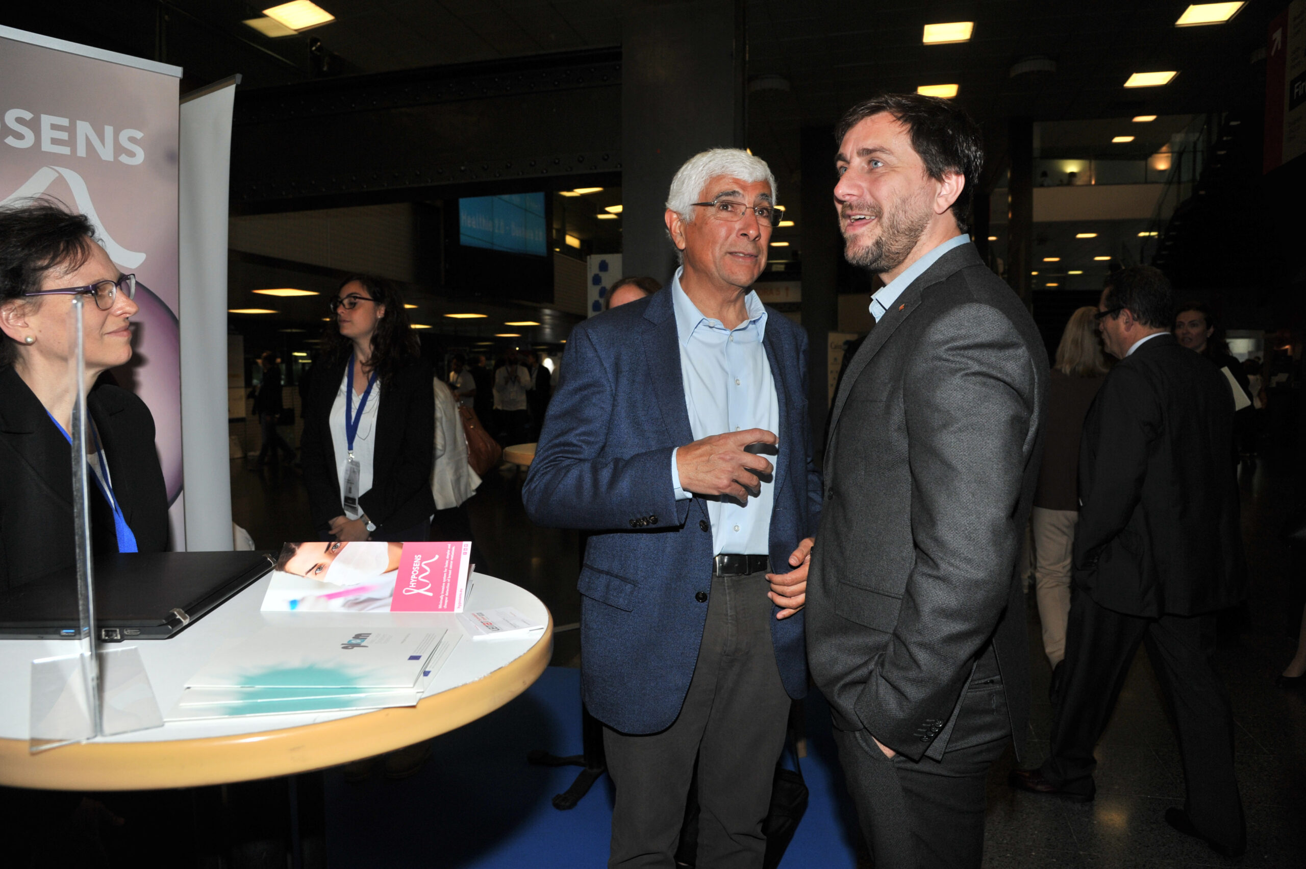 LEITAT stand at HEALTHIO event