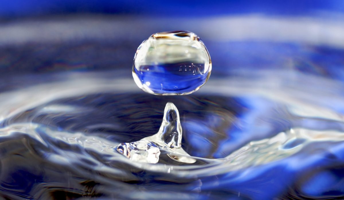 Water_drop_001