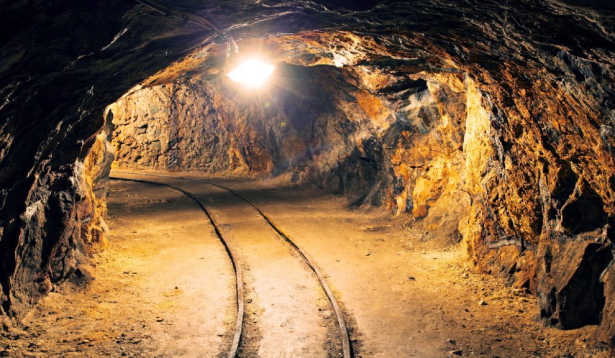 bigstock-Mine-Gold-Underground-Tunnel-R-80990672-1-960x640