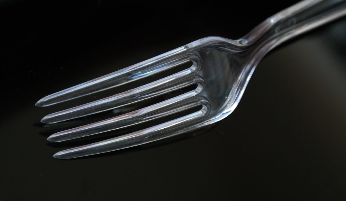 fork-cutlery-plastic-glass-tool-tableware-998450-pxhere.com